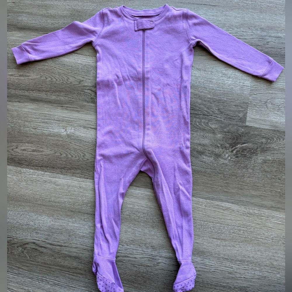 PRIMARY 9-12 mo. Organic Zip Footie Pajamas